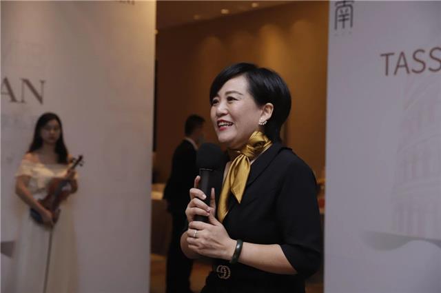 塔萨尼艺术万博manbetx网站设计师活动