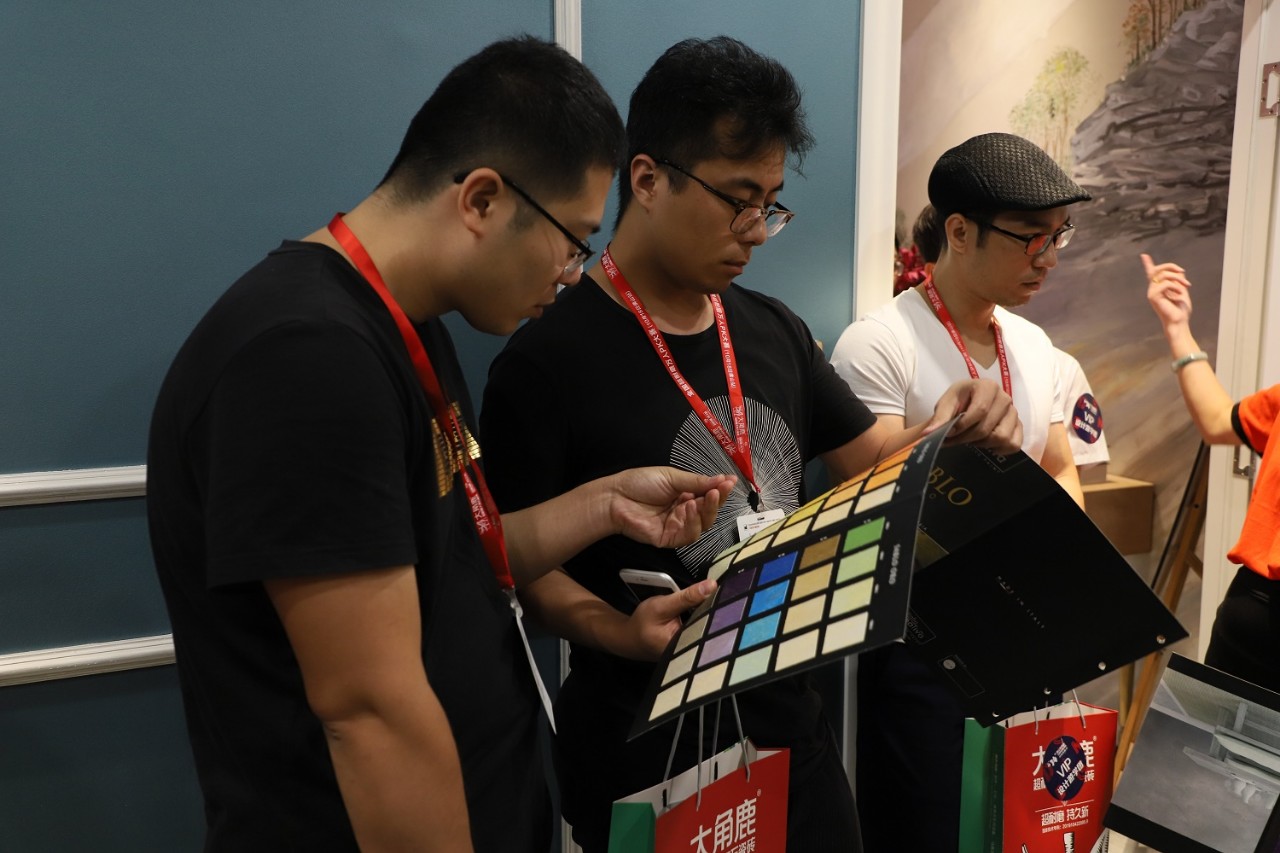 陶博会设计师游学团莅临TASSANI塔萨尼展厅参观