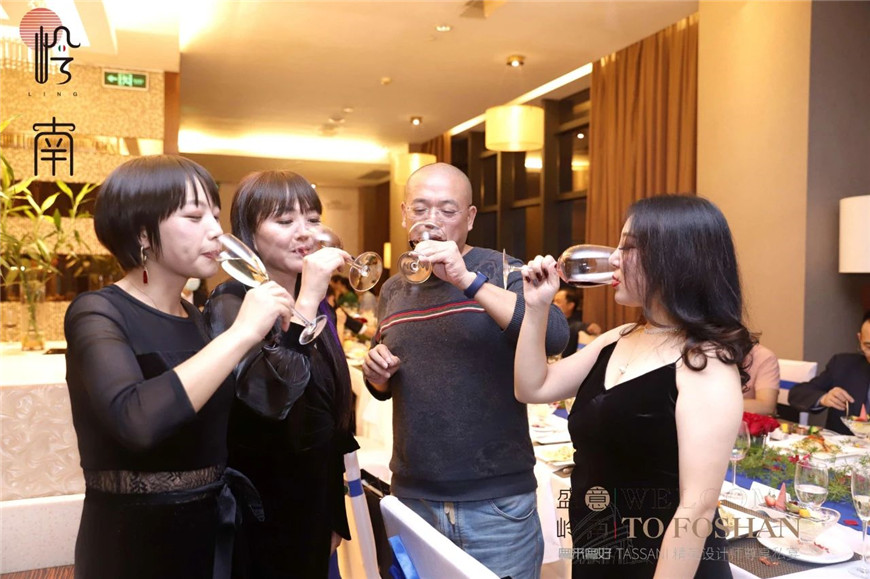 塔萨尼艺术万博manbetx网站设计师活动