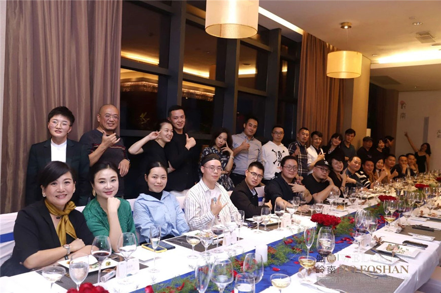 塔萨尼艺术万博manbetx网站设计师活动