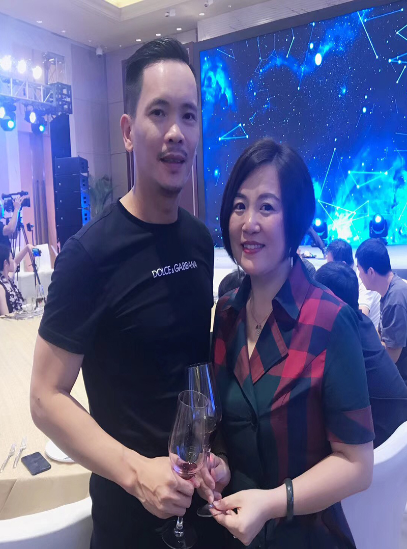 现在合照